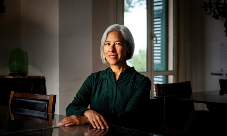 National Book Award winner Susan Choi’s new novel is ‘Flashlight’ National Book Award winner Susan Choi’s new novel is ‘Flashlight’