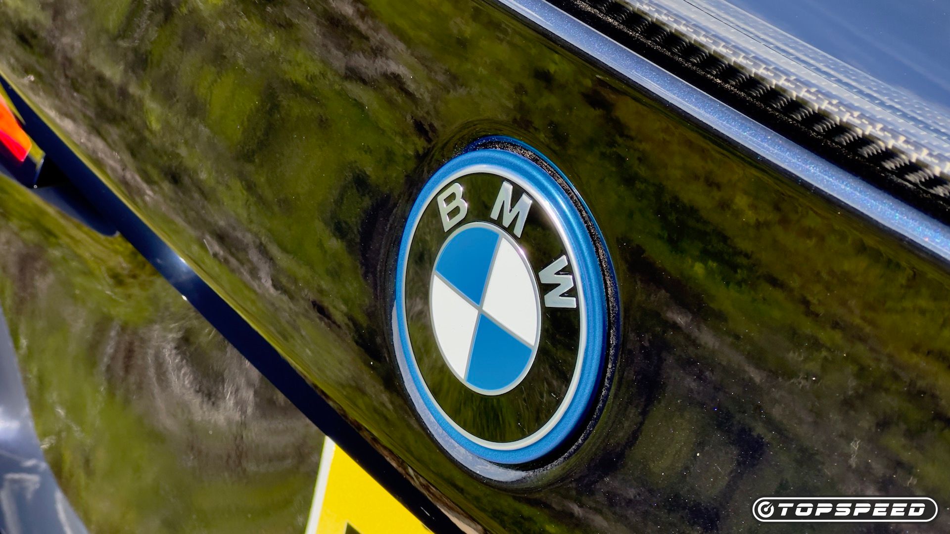 BMW i5M60 Exterior Rear BMW logo