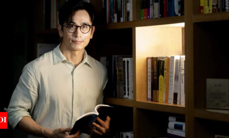 Cha in pyo wins literary award for ‘mermaid hunting’, redefining his image as actor turned novelist | Cha in pyo wins literary award for ‘mermaid hunting’, redefining his image as actor turned novelist |