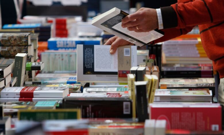 Author Rebecca Hamilton On Building a Loyal Readership That Buys Everything You Write: A Professional Guide Author Rebecca Hamilton On Building a Loyal Readership That Buys Everything You Write: A Professional Guide