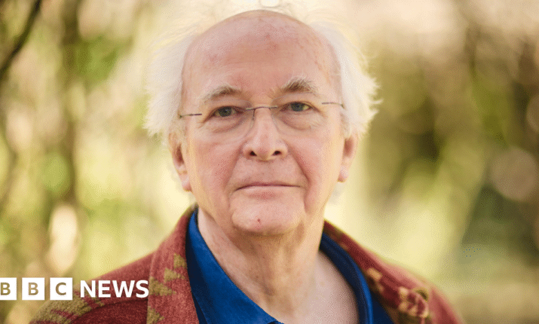 Author Philip Pullman calls on government to act over ‘wicked’ AI scraping